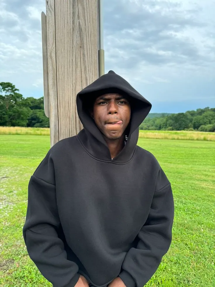 Hoodie shot 4